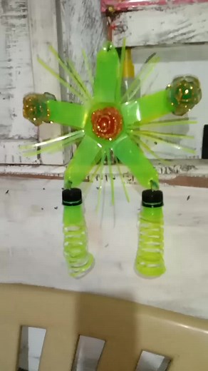 DIY Mountain Dew Bottle Star Parol: Easy Recycle Craft