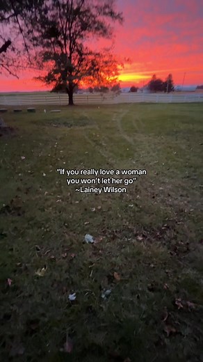 Essential Love Lessons from Lainey Wilson
