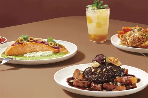 Pollo asado, tacos de costillas barbacoa, salmón y más: así son los nuevos platos de VIPS que vuelve a renovar la carta