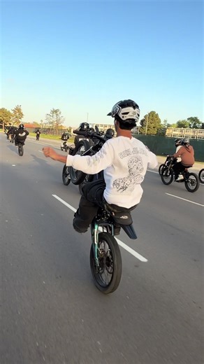 Exploring the Versatility of Electric Emoto Bikes