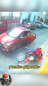 4.4M views · 14K reactions | Abrió la puerta del auto sin ver primero #trucks #trailers #camioneros #camiones #camion | Simulation Community | Facebook