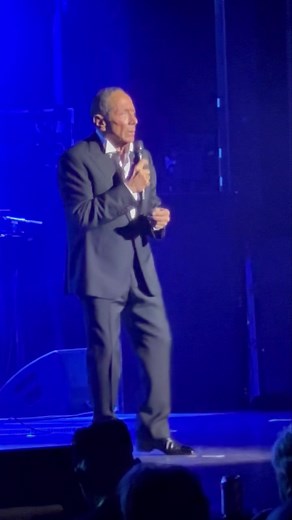 Here’s a clip of the amazing Paul Anka. I always enjoy watching Paul’s show, it’s as close as you’ll get to old time Las Vegas. #paulanka #myway #vegas #oldlasvegas #Las #Vegas #lasvegas #the #tarps #theratpack #rat #pack #ratpack | Anthony Shore