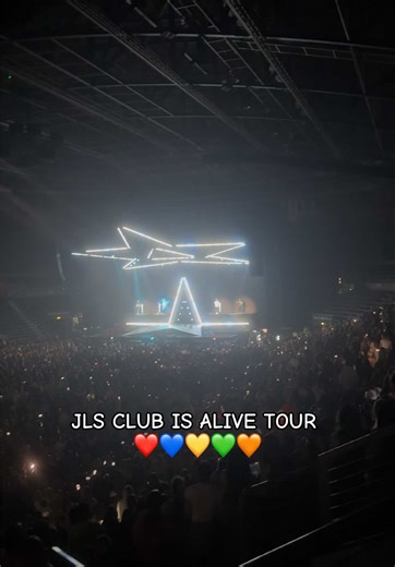 JLS Club Is Alive Tour Experience