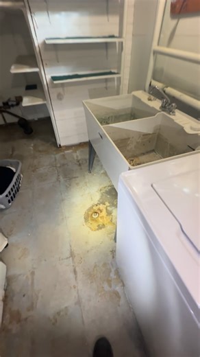 Drain 🧼 #plumbing #draincleaning #drain #flexshaft #ridgid #toolbox | Nick Plumbing