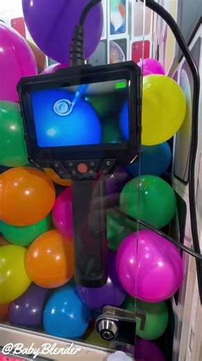 I used a small camera to search for a key in a chest and got an unexpected result #cranegame #arcade