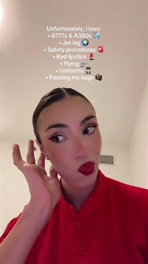 Unfortunately, I love: • B777s & A380s ✈️ • Jet lag 🌍 • Emergency procedures 🚨 • Red lipstick 💄 • Uniforms 👩🏻‍✈️ • Flying 🛫 • Packing my bags 🧳 #cabincrew #cabincrewlifestyle #cabincrewtraining