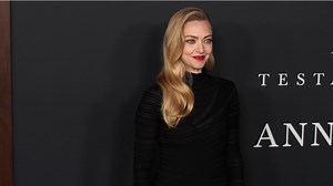 Amanda Seyfried reached out to Jessica Simpson about her memoir