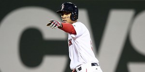 Bogaerts reflects on 'weird play' vs. Braves