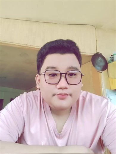 russ.xclufficially (@ig_russ.xclufficially)’s videos with original sound - THE BLUR