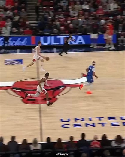 Jesse Jones Jr on Instagram: "Nahh body bag !! #filayyyylifestyle #filayyyybball"