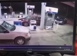 63K views · 384 reactions | FRIGHTENING: This is footage from around midnight at the Dodge City Chevron, where a carjacking took place in what appears to be an armed robbery.. Authorities are currently investigating the incident. | Cullman Daily | Facebook
