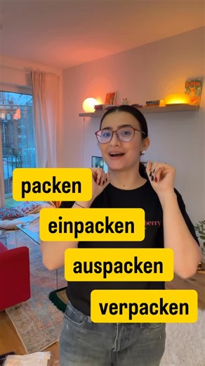Linguistinberry | Germanistik, Linguistik, DaF & BAMF on Instagram: "PACKEN etwas in die Tasche / den Koffer tun. 🇹🇷 Paketlemek / toplamak 🇬🇧 to pack 🇩🇪 Ich packe meinen Koffer für den Urlaub. EINPACKEN etwas in etwas hineinpacken. 🇹🇷 İçine koymak / paketlemek 🇬🇧 to pack in / to wrap 🇩🇪 Ich habe die Fernbedienung in die Tasche eingepackt. AUSPACKEN etwas aus einer Tasche / einem Karton herausnehmen. 🇹🇷 Çıkarmak / açmak 🇬🇧 to unpack 🇩🇪 Ich packe die neuen T-Shirts aus. VERPACKEN