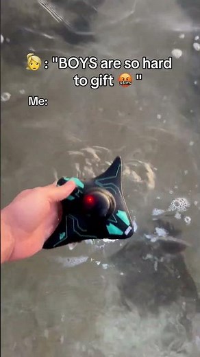 UNDERWATER?? 😱😳 #diving #drone #snorkel