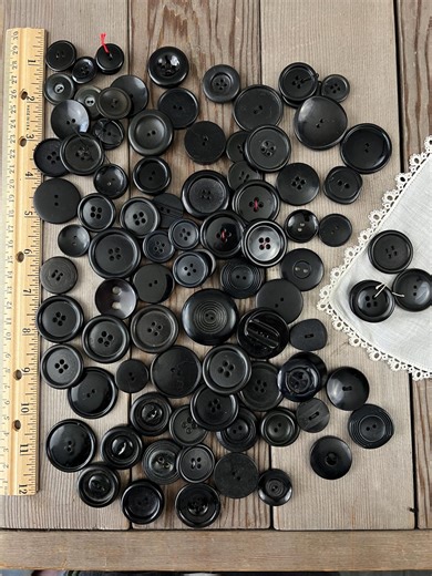 100 Piece Vintage Button Lot Large Black 2 and 4 Hole Buttons - Etsy