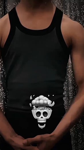 over size t-shirts flex 💀 #short #muscler #musclebulider #viral