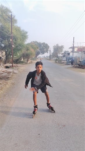 The Future of Inline Skating: Trends, Tips & Techniques#viral#skating#shorts#shortvideo#stuntvideo👍