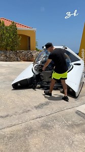 We took a dive in the world’s first Supercar Submarine 👀🔥 #submarine #cooltech #underwater | Supercar Blondie