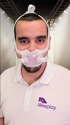 Our respiratory therapist models the best Dreamwear CPAP masks 📸