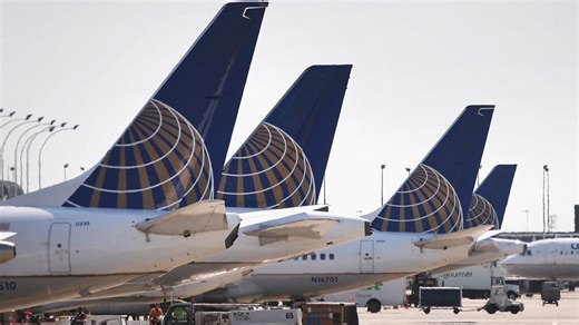 United plane makes emergency landing at Austin airport