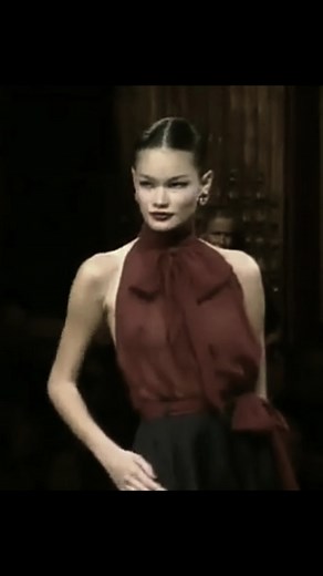 Tracy Trinita: First Indonesian Supermodel on Runway