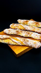 18K views · 79 reactions | Forget difficult recipes! Perfect bread in minutes! Ingredients flour: 950 g (34 oz) salt: 4 g (0.1 oz) dried yeast: 5 g (0.2 oz) flour: 200 g (7.1 oz) Additionally butter: 200 g (7.1 oz) rosemary: 10 g (0.4 oz) scallions: 20 g (0.7 oz) parsley: 20 g (0.7 oz) garlic: 4 cloves chili flakes: 2 g (0.1 oz) | Cookrate | Facebook