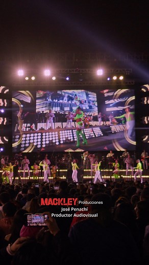 Explosión de Iquitos celebrando con todo Lima. | Mackley Producciones - PERU