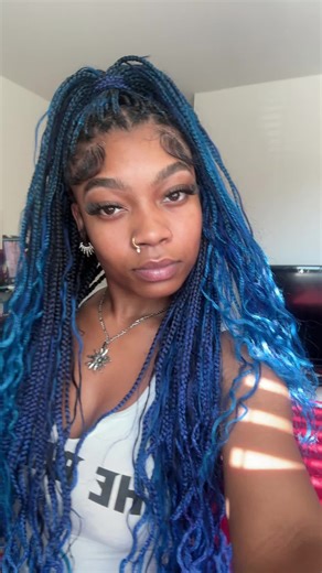 Explore Bold Blue Knotless Braids Transformation