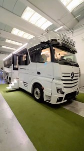 Concorde Centurion 1204 GST su Mercedes Benz Actros . 1200 x 250 x 385 cm 22.000 kg (16.586 kg in ordine di marcia) 4 posti 💺 2 2 posti letto 🛏️ Prezzo a partire da: 895.750 € . #camperonline #luxury #luxuryrv #luxurylife #reisemobil #husbil #motorhome #instagood #motorhomesofinstagram #rv #rvlife #camper #autocarvana #campingcar #campingcarlife #holiday #freedom #concorde #mercedes #mercedesbenz #actros #actrostrucks | Camperonline viaggi in camper di qualità