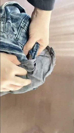 『デニムリメイク』ショルダーバッグの作り方👖詳しくは『アスカルチャンネル』をご覧ください#shorts