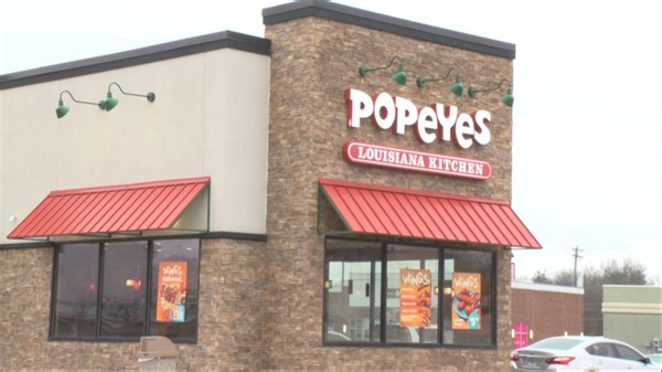 St. Charles Popeyes manager facing assault charge after fight with customer who requested refund