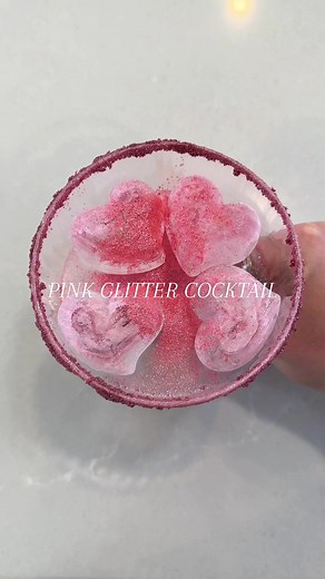 How to Make a Stunning Pink Glitter Cocktail at Home