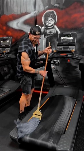 THE BEST GYM IN TOWN on Instagram: "We take a lot of pride in keeping this gym extremely clean💯 Top tier members deserve a top tier atmosphere! That’s exactly what you get here at The Best Gym In Town🏆 It’s work but at the same time, not work because we love this gym life🙏"