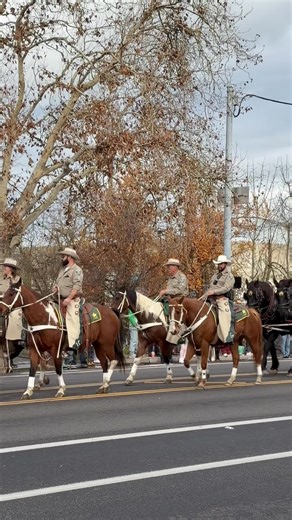 Parade is underway! 🎅🏻 We will be open until 6:00pm in the Springfield Wilco parking lot. (Sat, Dec 6th) | The Corndog Company of Willamette Valley