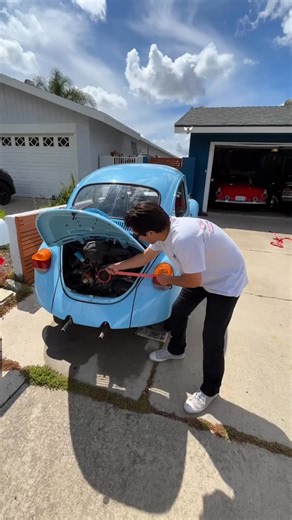 Miss the beetle #fyp #foryoupage #beetle #vw #projectcar #oldcar #cars #car #cartok #backspeedboys #carrestoration #classiccar #oldcars #vwbeetle do Noah t o v i b n nh c Take on me( DJ ) c a MC | Julie Newmar