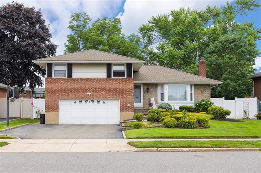 7 Lorraine St, Syosset, NY 11791 - MLS 882527 - Coldwell Banker