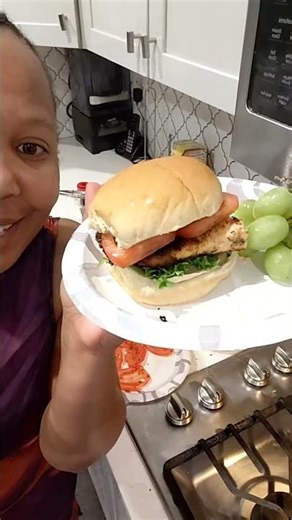 ​15-Minute Salmon Sandwich Recipe: Perfect for a Quick Supper