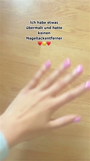 Der Nagellack ist von einem Fanpaket, vielen Dank Nova für den schönen Nagellack 🥹❤️❤️