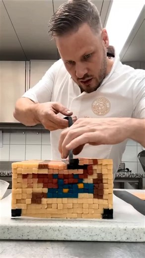 chef panel 🇪🇺 | „Super Mario Cookie 2.0“ 🎮 400 shortbread dough bars in 10 different colors- assembled to a super mario pixel mosaic Credit By 🎥... | Instagram