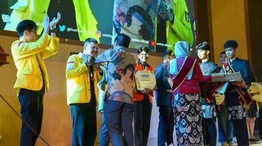 Mahasiswa UI Borong Tiga Penghargaan dari National University Debating Championship 2023 - Tribunnewsdepok.com