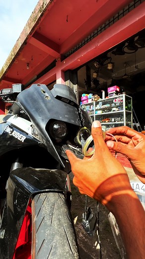 Clean Sri Lanka 🤗 #mcrider #liya #miss #EZAA #lilly #mt15 #fzv1 #insta360 #akurana #bikelife #akurana_mcrider #kandy #Ezra #rc200 #cleansrilanka