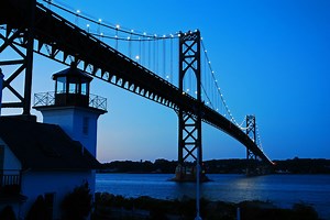Rhode Island's Mount Hope Bridge Is Both Terrifying and an Engineering Marvel