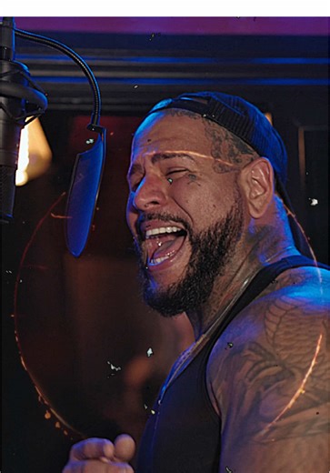 Sign up at Tommyvextofficial.com or hit the link in my bio to join my email list and get an advanced free download of a new@Song on my fourthcoming studio album #tommyvext #badwolves