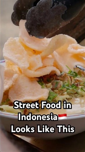 Indonesian Street Food Looks Like This 🇮🇩