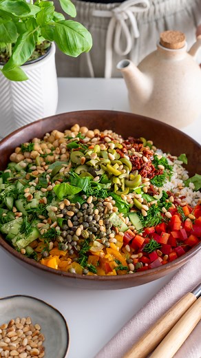 Mediterranean Chopped Salad 🥗 Comment SALAD and I’ll send you the recipe! This Mediterranean Chopped Salad recipe is so delightful and packs a tonne of flavor thanks to its array of gorgeous vegetables, vibrant herbs, and umami-rich condiments like olives, capers, and sun-dried tomatoes. Each hearty serving of this glorious salad delivers 20 grams of protein and 18 grams of fiber, along with healthy fats from the olive oil and pine nuts, ensuring you feel full and satisfied. For all recipes, he