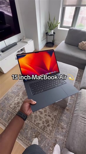 The new 15 inch Macbook Air is a game changer 😮‍💨 #macbook #macbookair #15inchmacbook #apple
