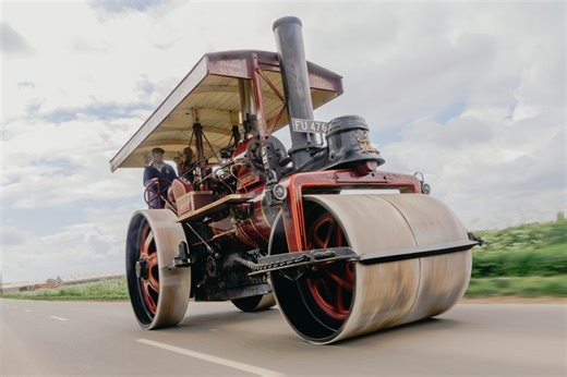 Steamroller! Celebrating Christmas with 2022's slowest road test | Autocar