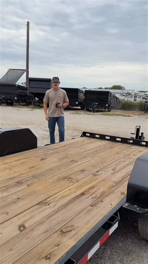 How to know if your tilt trailer is high quality 😎 These small details are what make the difference in your trailer being a great investment or a greater frustration We are The Trailer Company. We buy, rent, and sell trailers. Give us a call at 📞 918.212.0972 or visit us at 📲 www.thetrailer.co | The Trailer Co