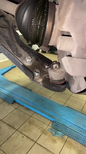 Understanding Car Suspension Systems: A Mechanical Insight