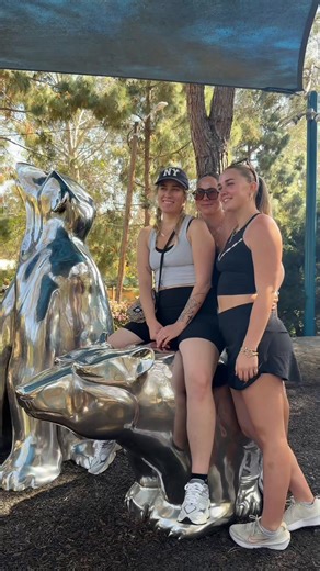 Adorable Zoo Animals & Family Vlog