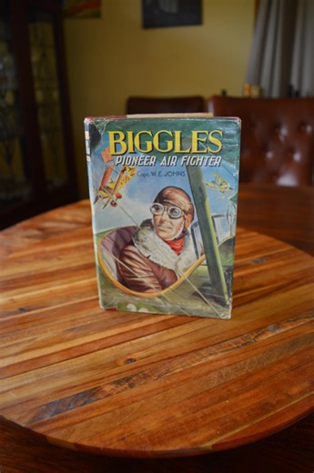 Vintage Biggles Pioneer Air Fighter by Capt. W.E. Johns Dean and Son Ltd. Hardcover – Circa 1950’s – Gift the Flyer - Second Hand - Damaged - Etsy